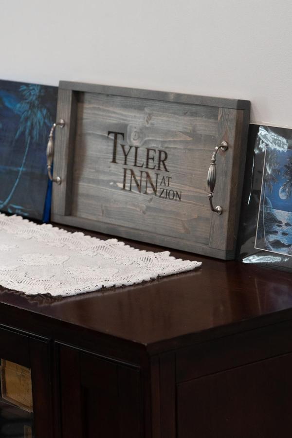 Tyler Inn At Zion Rockville Eksteriør billede